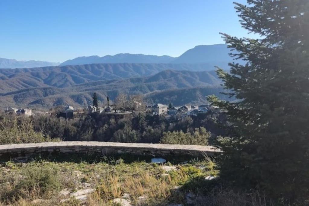 فيلا Βίτσα Πετρόκτιστο Αρχοντικό "Ιόλη" Με Θέα Ζαγόρι المظهر الخارجي الصورة